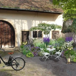 Lauschiger Lieblingsplatz (Hochsommerlicher Rückzugsort)